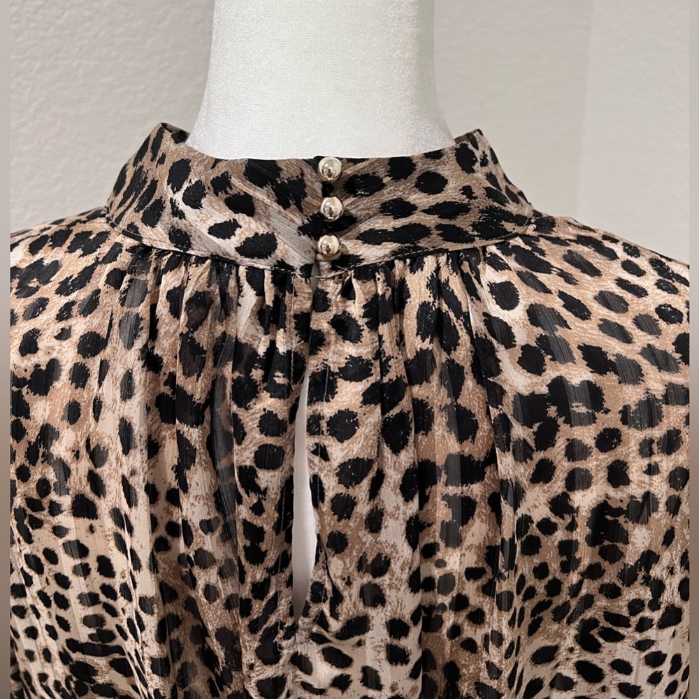 H&M Leopard top - Picture 5 of 9